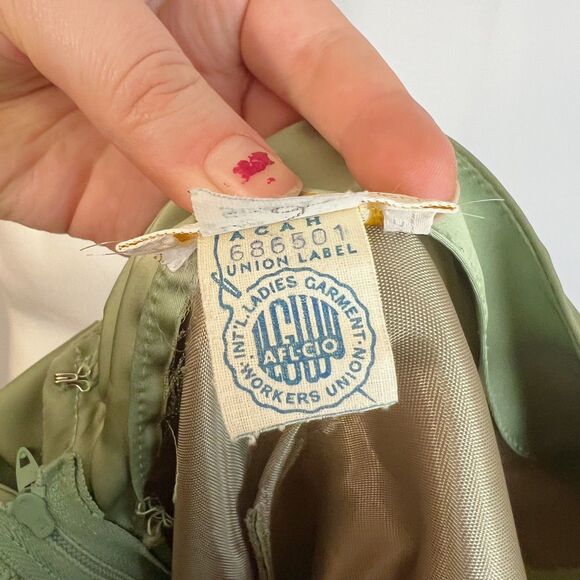 Vintage 1960s Green A Line Dress Bow Back Satin Knee Length Women's Size 11 - Picture 6 of 8